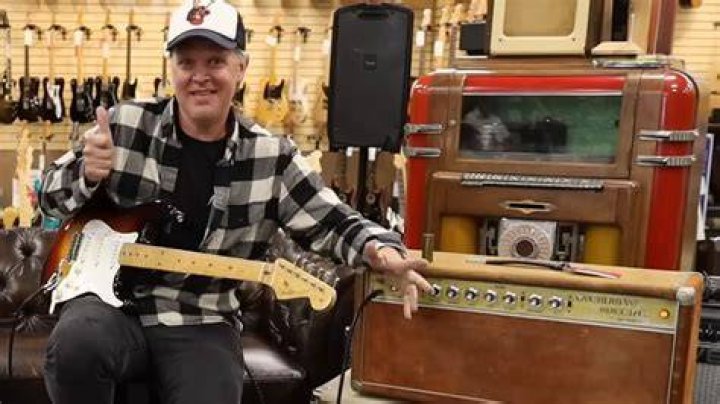 Joe Bonamassa explains his sevenamplifier rig "What's the point of